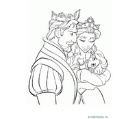 Маленькая Рапунцель с Королем и Королевой